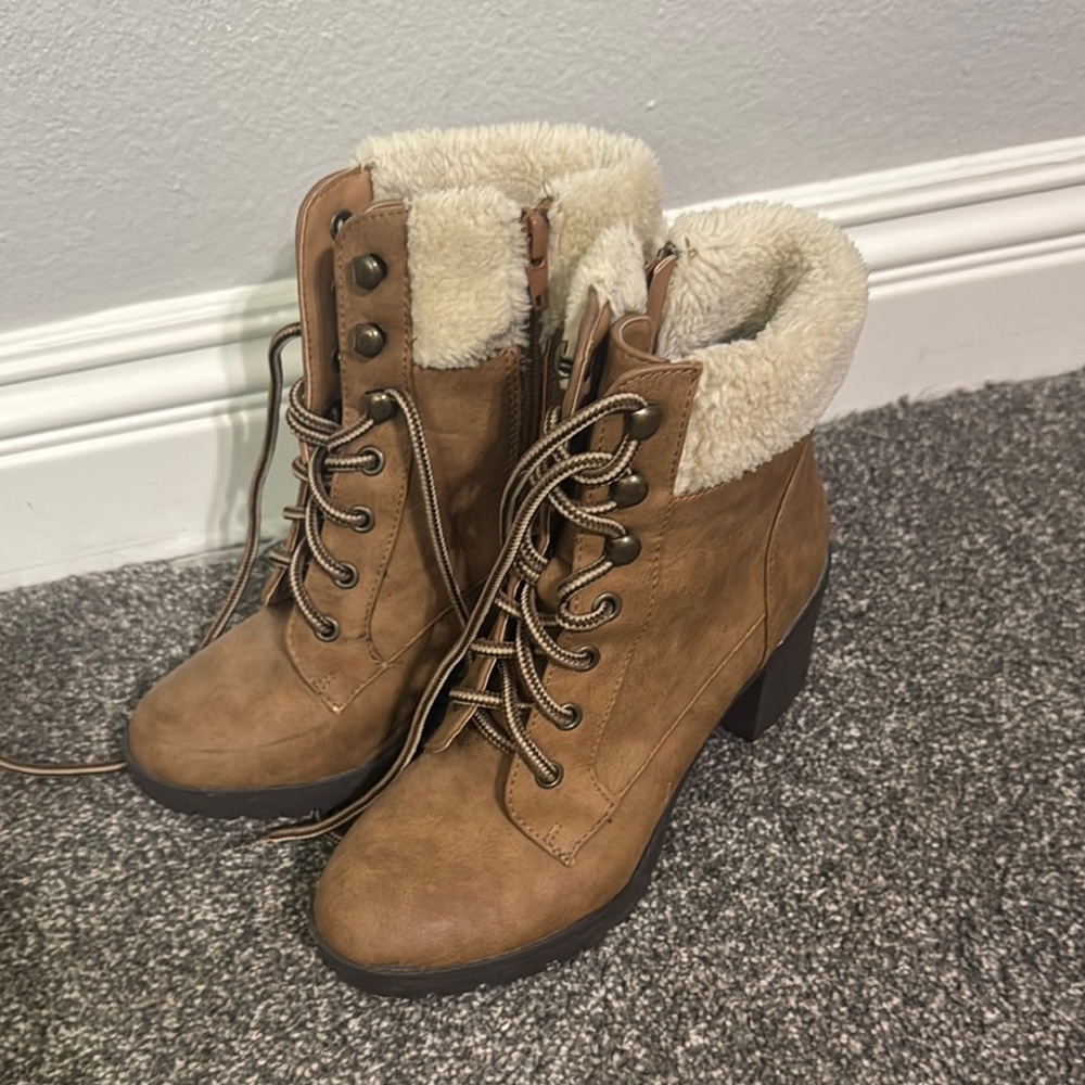 Women's Brown Lace-Up Ankle Boots